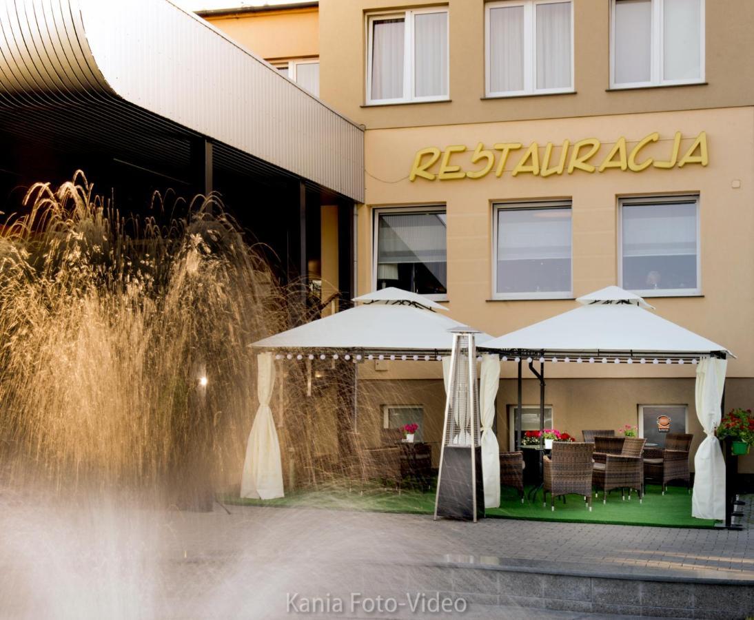 Miejsca Noclegowe I Restauracja Kaminski Кемпно Экстерьер фото